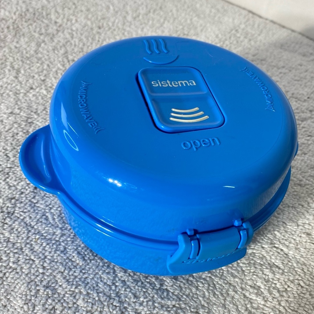 5/$35 Sistema Blue BPA Free Plastic Microwave Easy Eggs Container